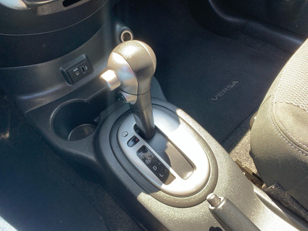 2018 Nissan Versa Image 16