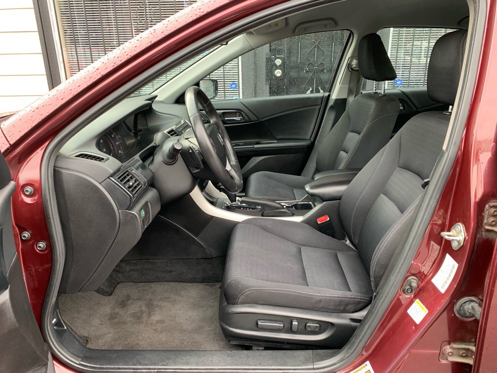2015 Honda Accord Image 14