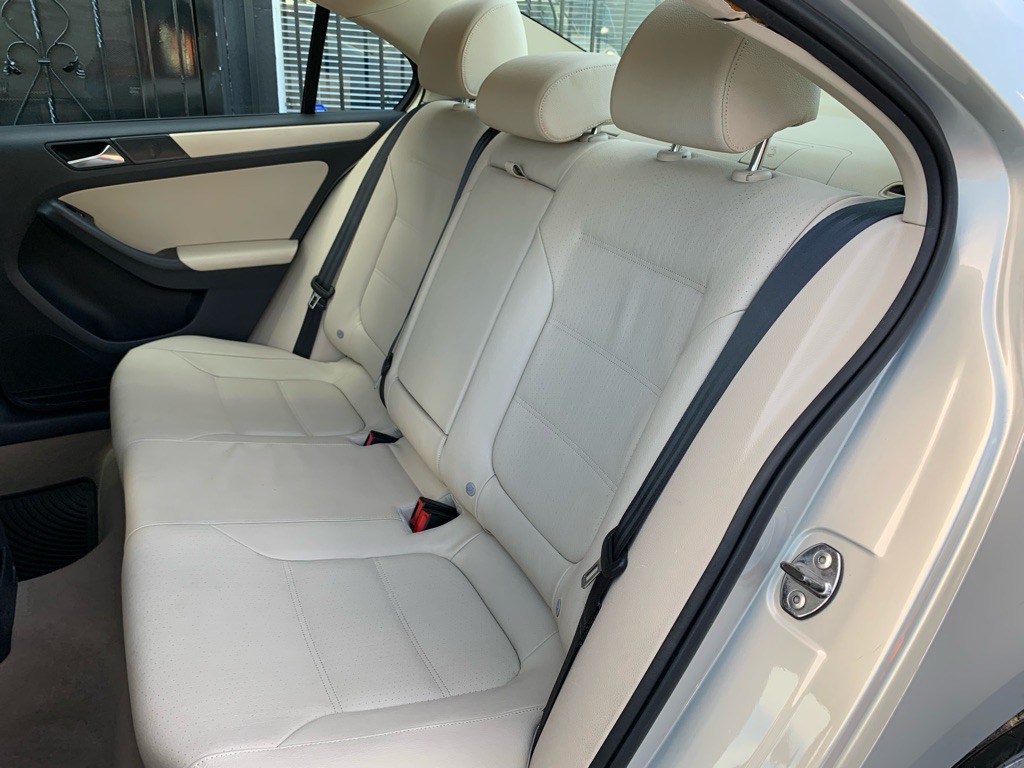 2011 Volkswagen Jetta Image 14