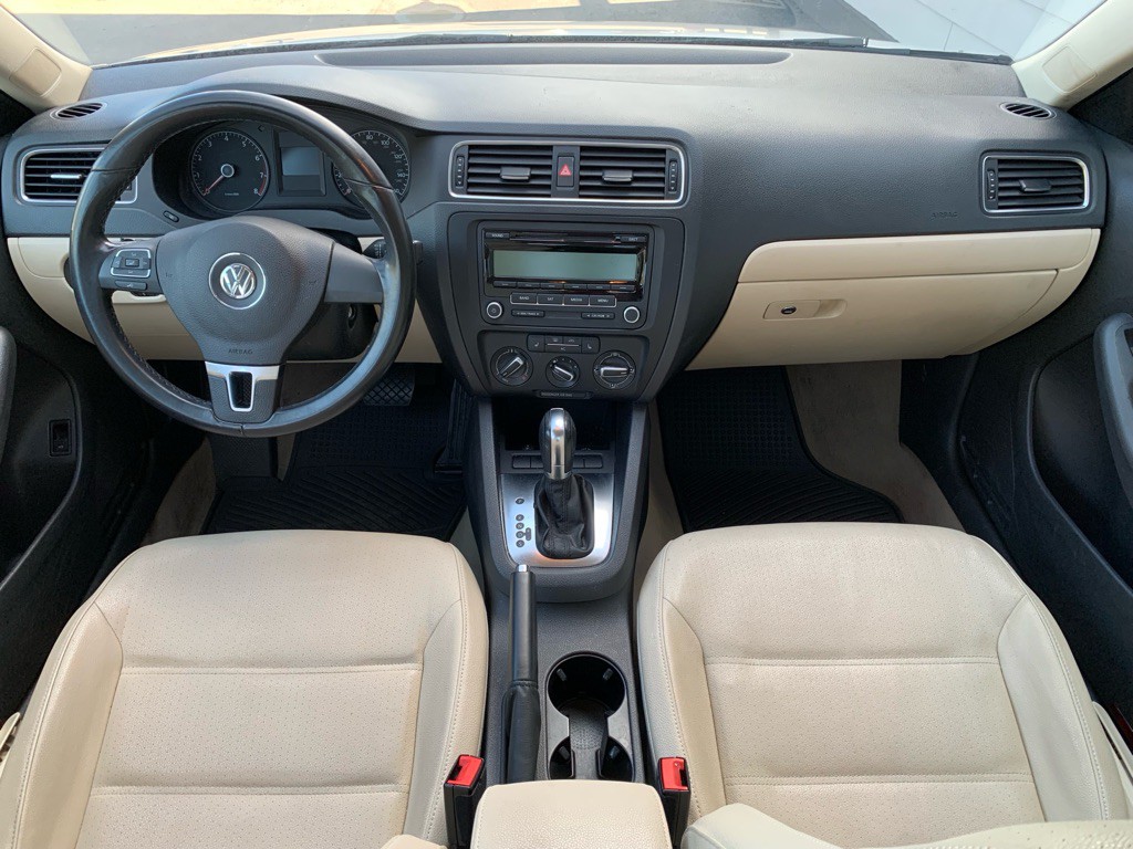 2011 Volkswagen Jetta Image 15
