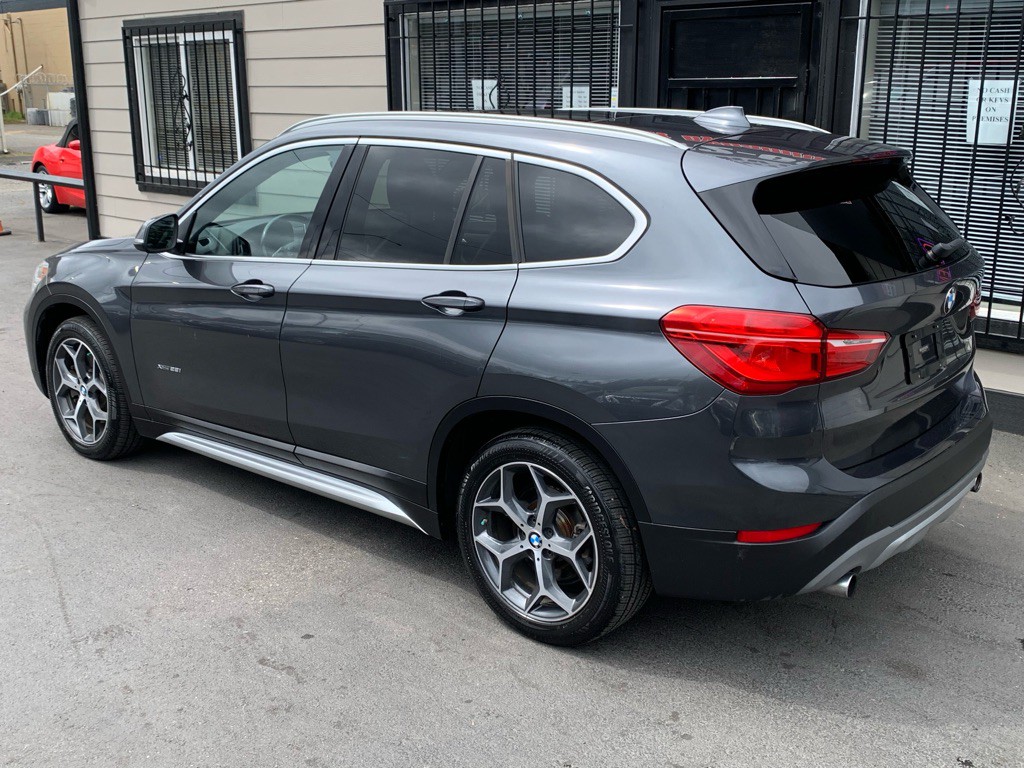 2017 BMW X1 Image 3