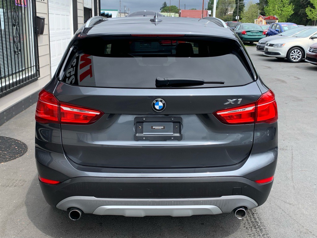 2017 BMW X1 Image 4
