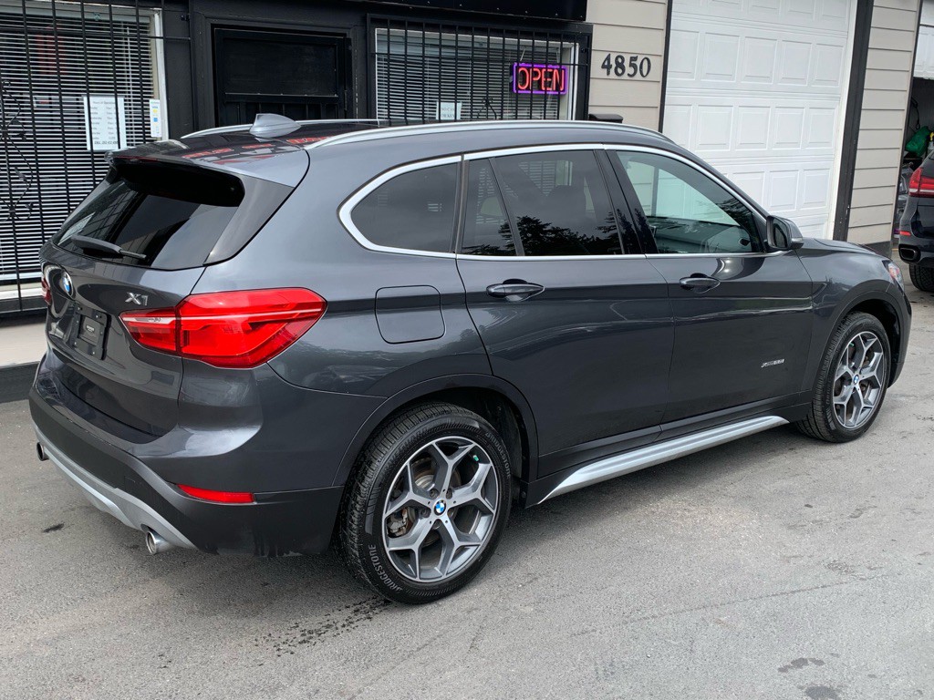 2017 BMW X1 Image 6