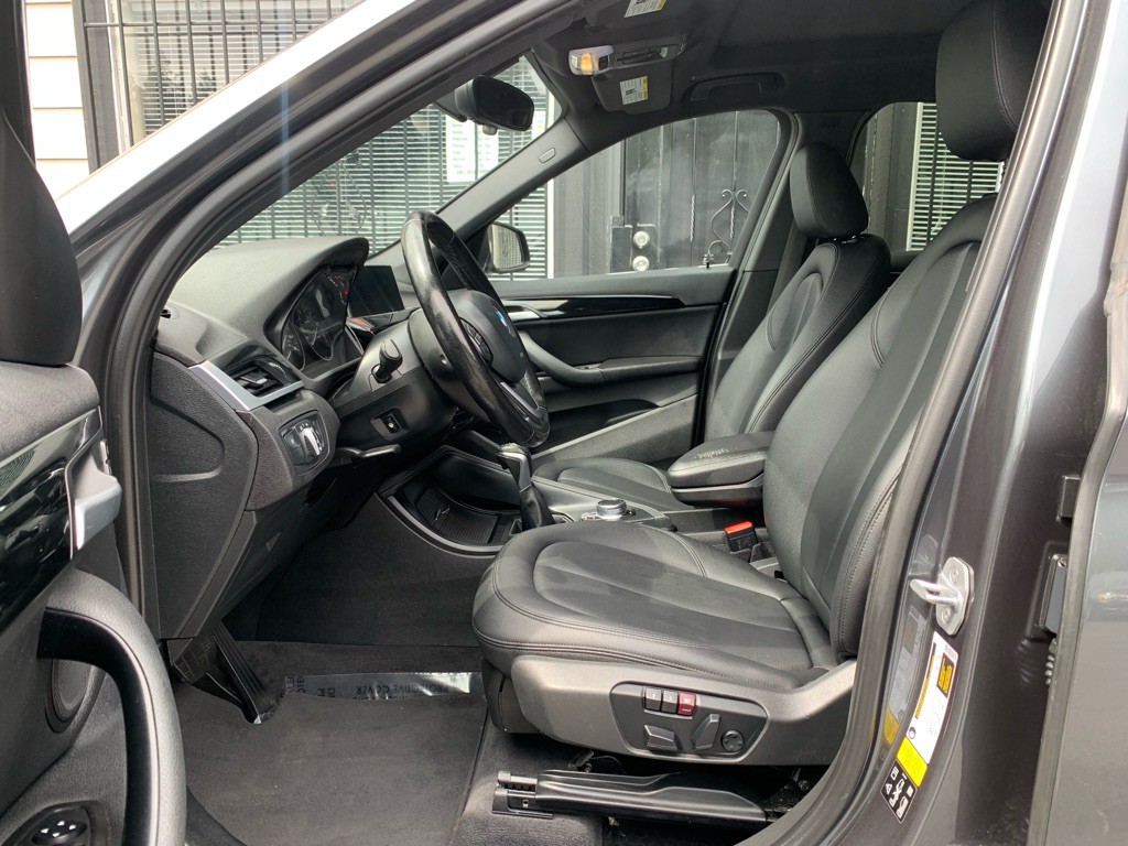 2017 BMW X1 Image 11