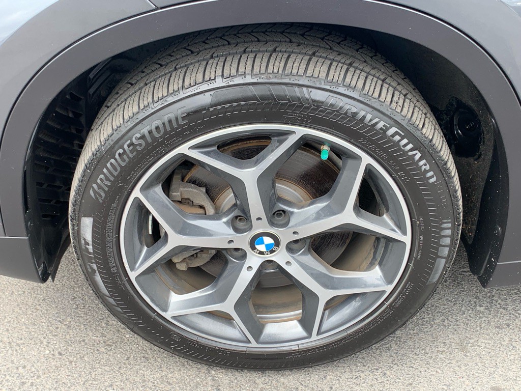 2017 BMW X1 Image 33