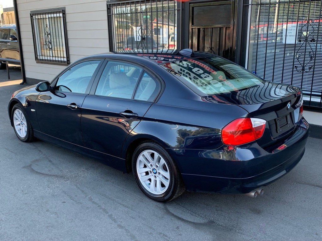 2007 BMW 3 Series Image 4
