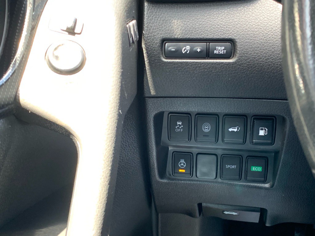 2018 Nissan Rogue Image 19
