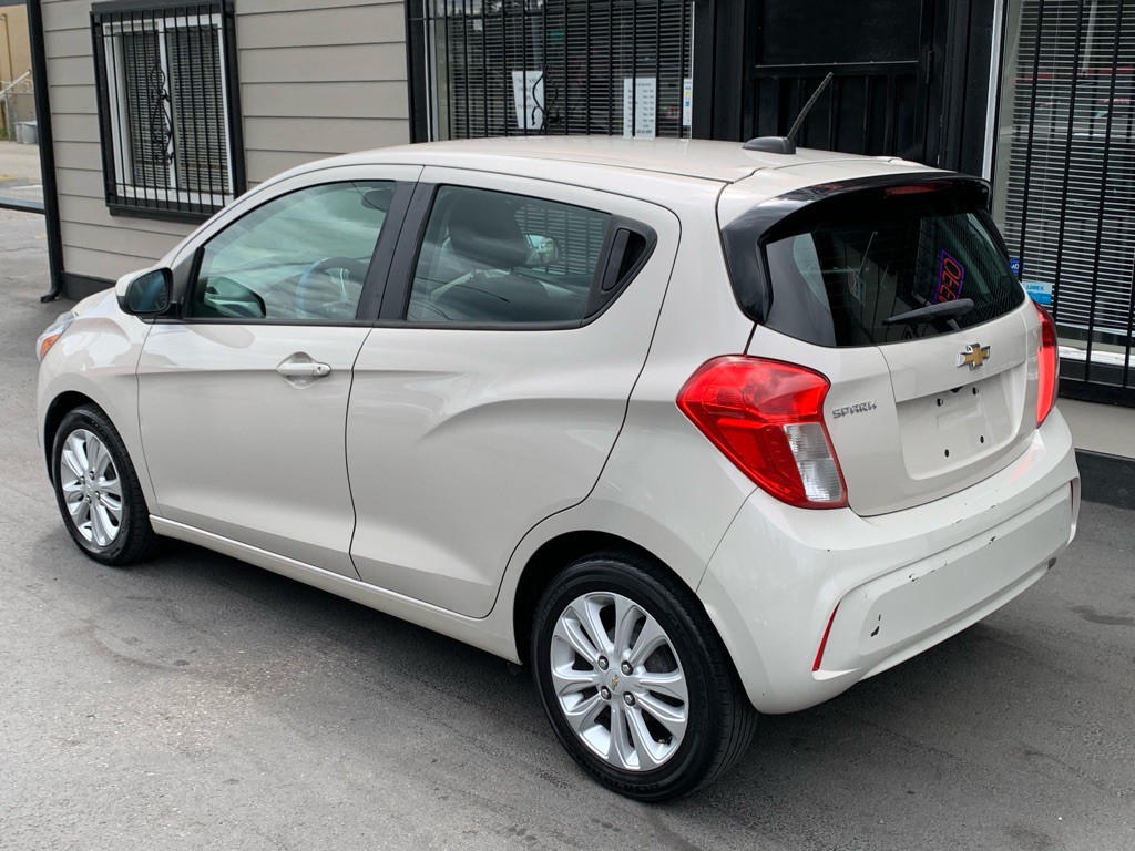 2016 Chevrolet Spark Image 3