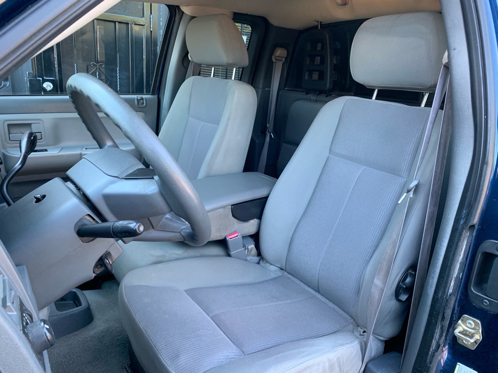 2006 Dodge Dakota Image 12