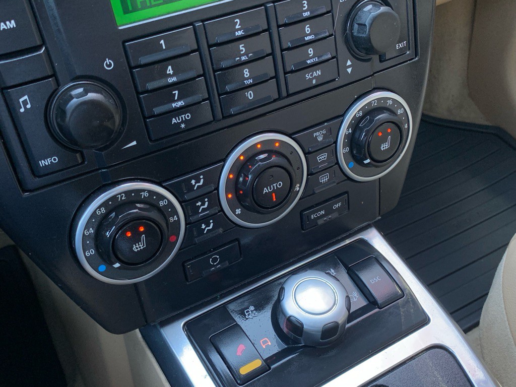 2008 Land Rover LR2 Image 19