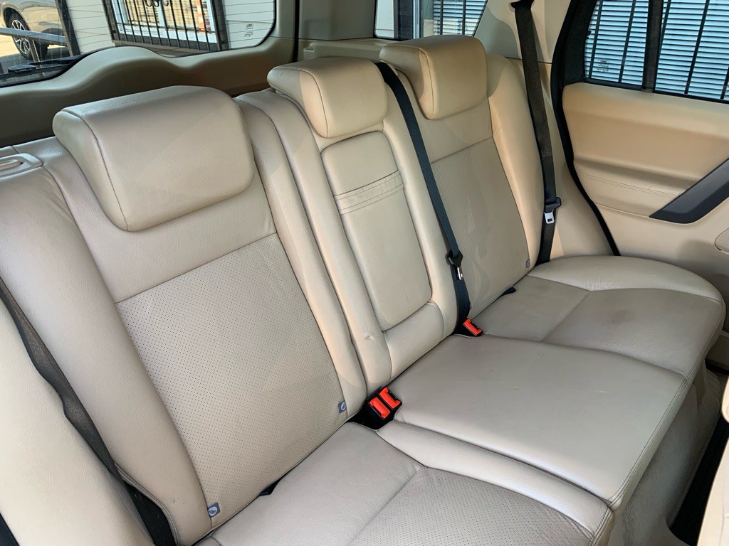 2008 Land Rover LR2 Image 25