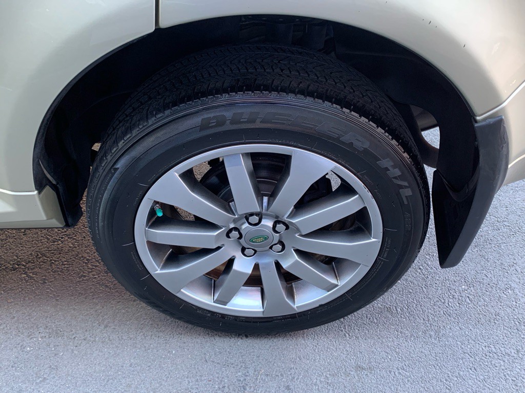 2008 Land Rover LR2 Image 28