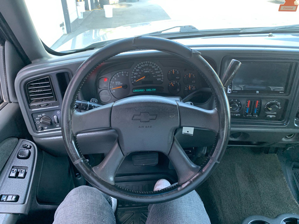 2003 Chevrolet Silverado 1500 Image 16
