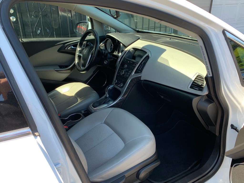 2013 Buick Verano Image 23
