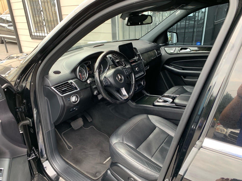 2017 Mercedes-Benz GLS-Class Image 15