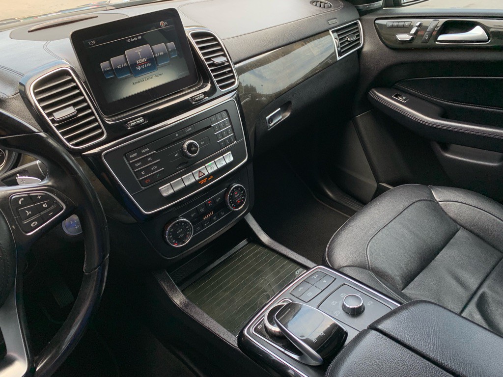 2017 Mercedes-Benz GLS-Class Image 26