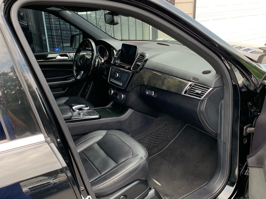 2017 Mercedes-Benz GLS-Class Image 35