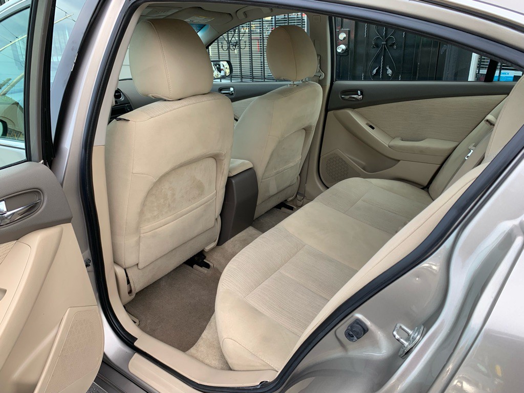 2011 Nissan Altima Image 13