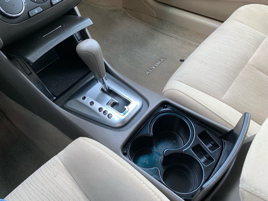 2011 Nissan Altima Image 17