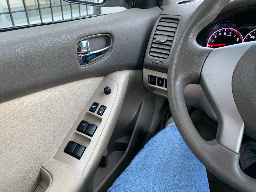 2011 Nissan Altima Image 21