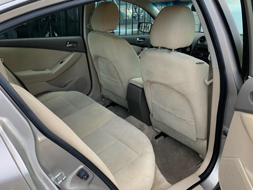2011 Nissan Altima Image 23