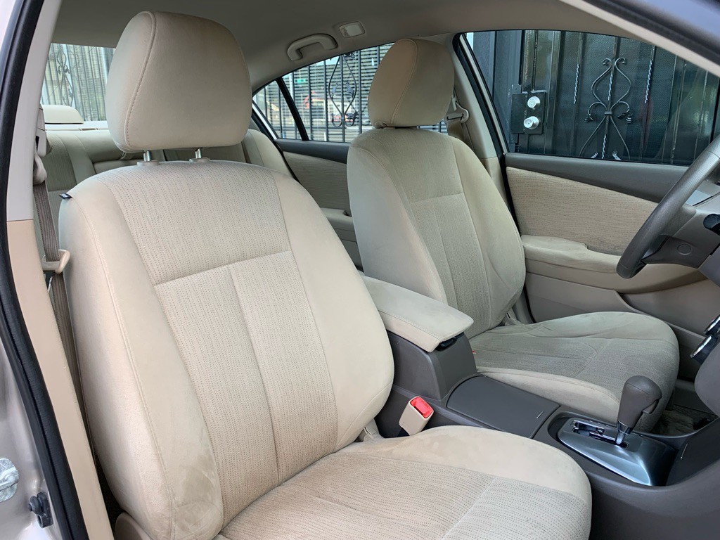 2011 Nissan Altima Image 26