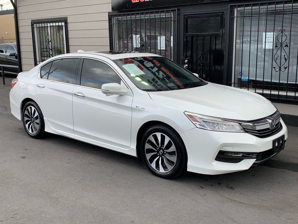 2017 Honda Accord Image 8