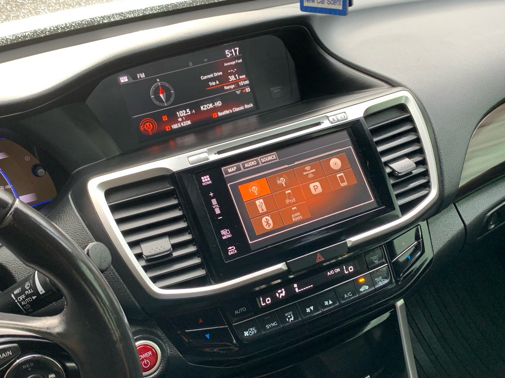 2017 Honda Accord Image 21