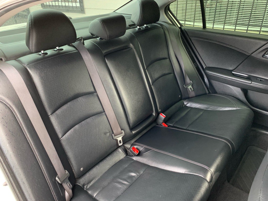 2017 Honda Accord Image 29