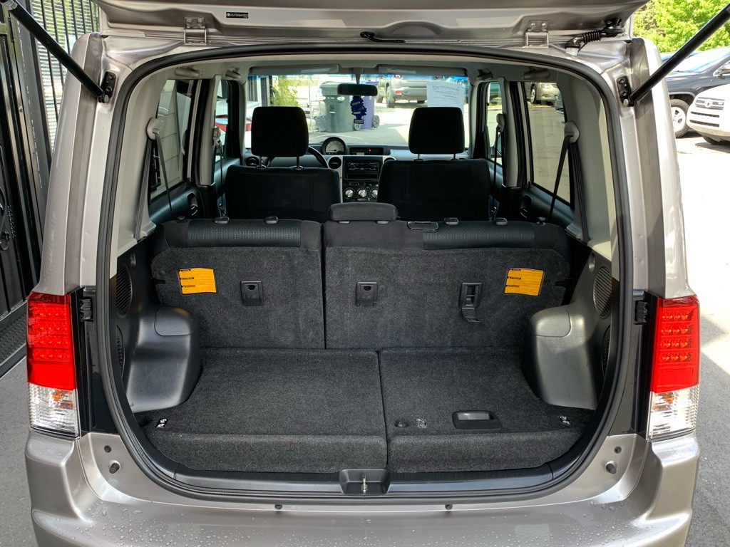 2006 Scion xB Image 5