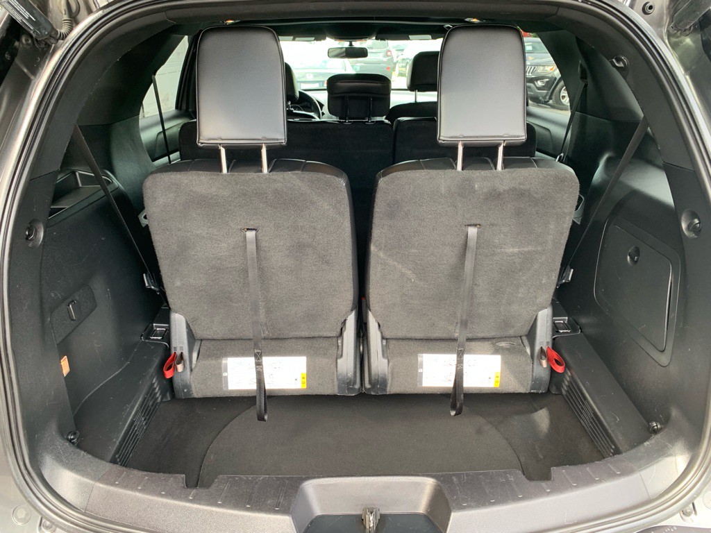 2017 Ford Explorer Image 5