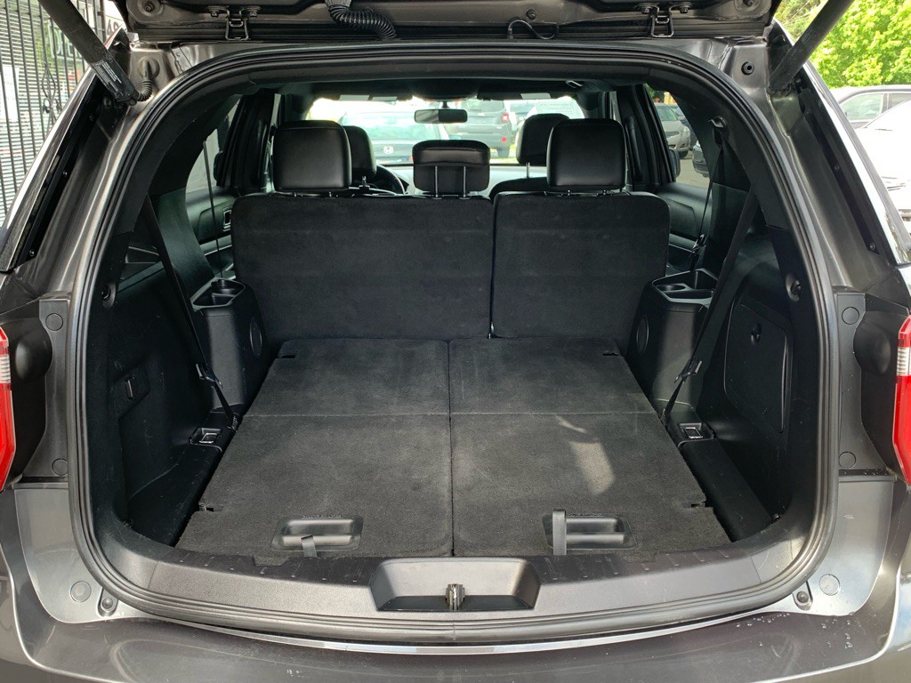2017 Ford Explorer Image 6