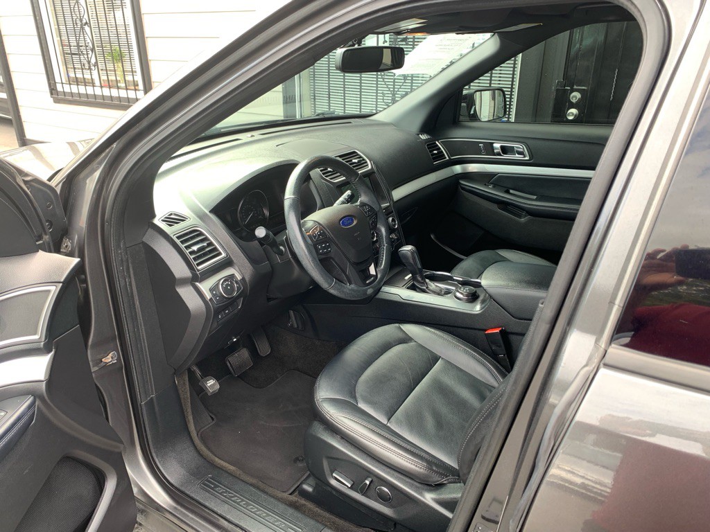 2017 Ford Explorer Image 13