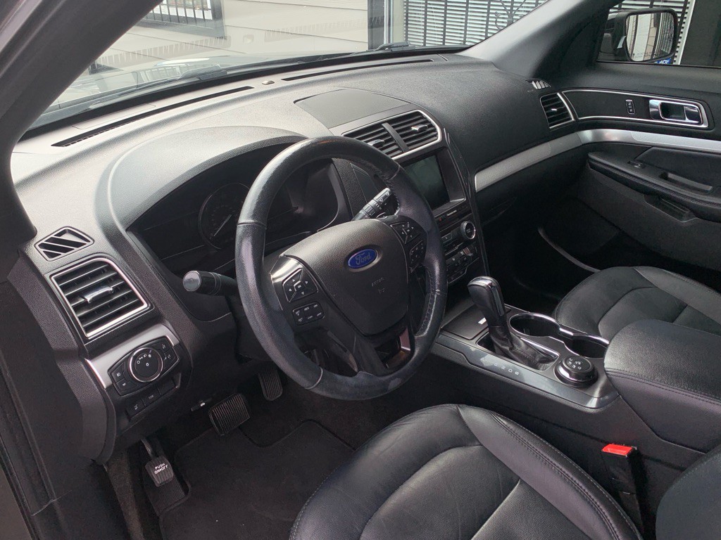 2017 Ford Explorer Image 14