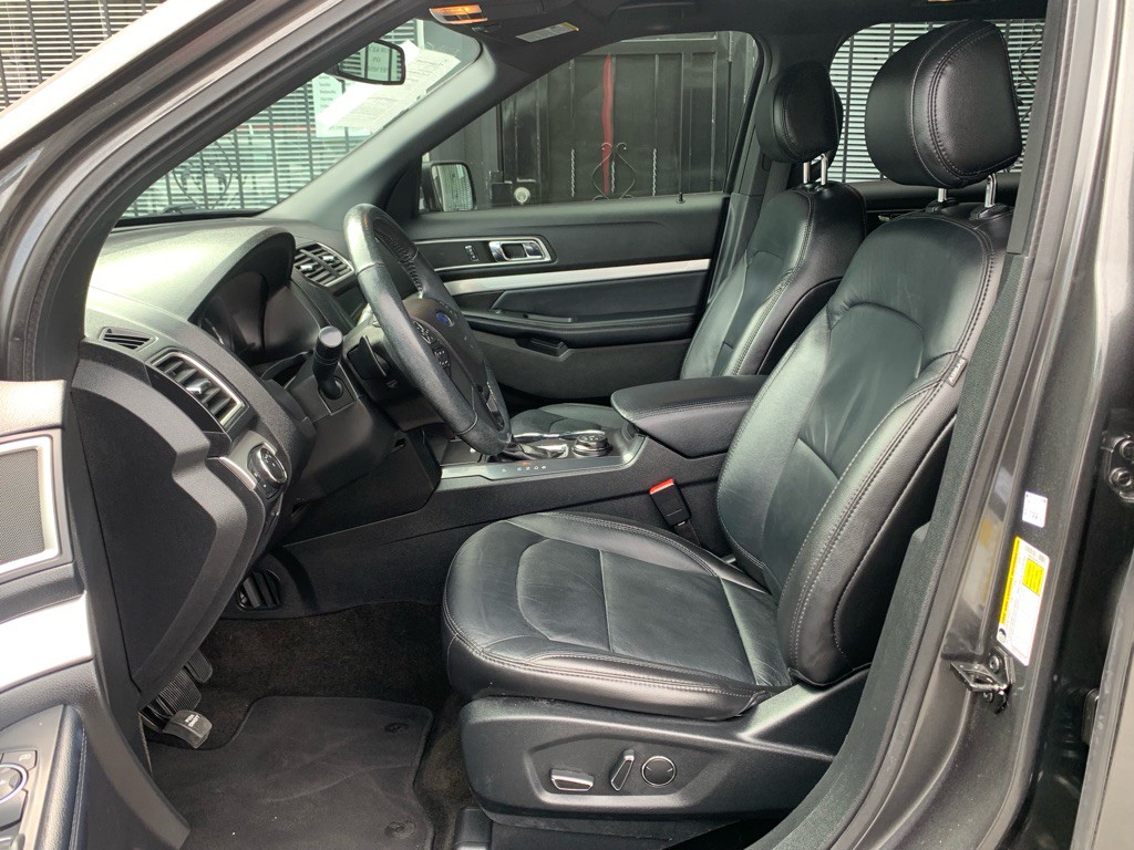 2017 Ford Explorer Image 16