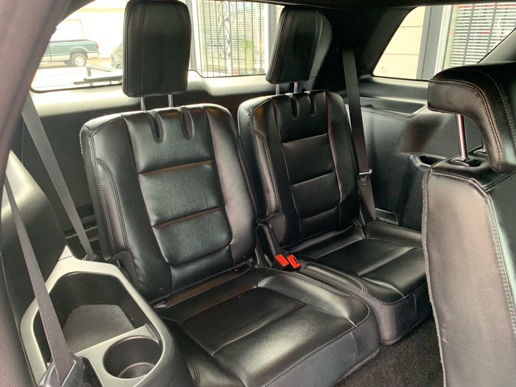 2017 Ford Explorer Image 35