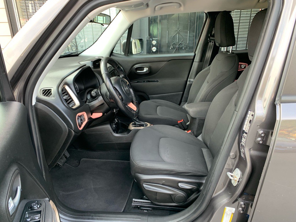 2017 Jeep Renegade Image 11