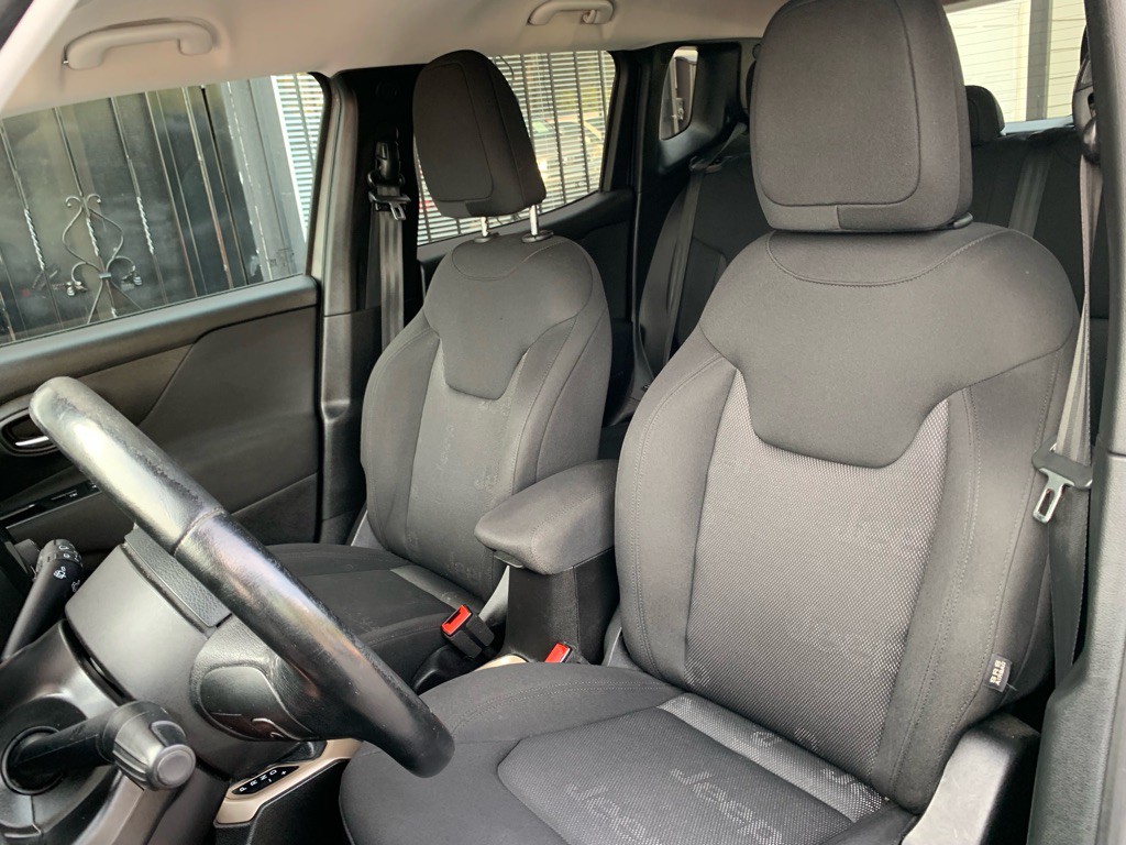 2017 Jeep Renegade Image 12