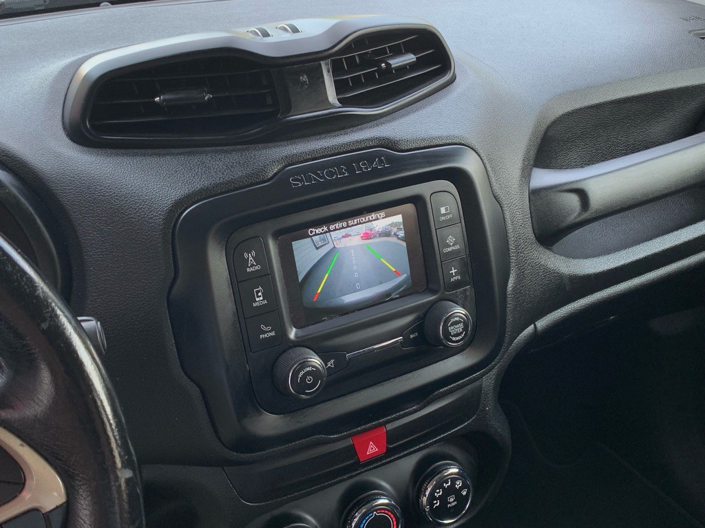 2017 Jeep Renegade Image 21