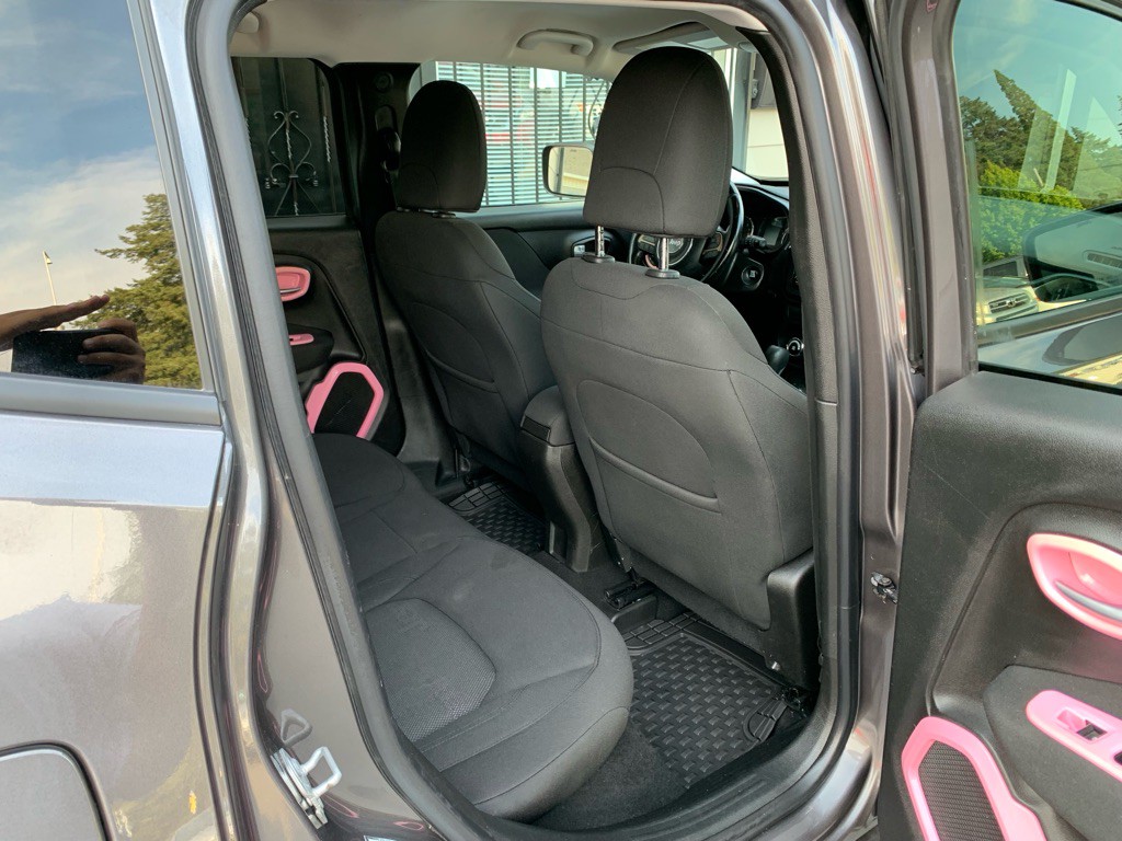2017 Jeep Renegade Image 24