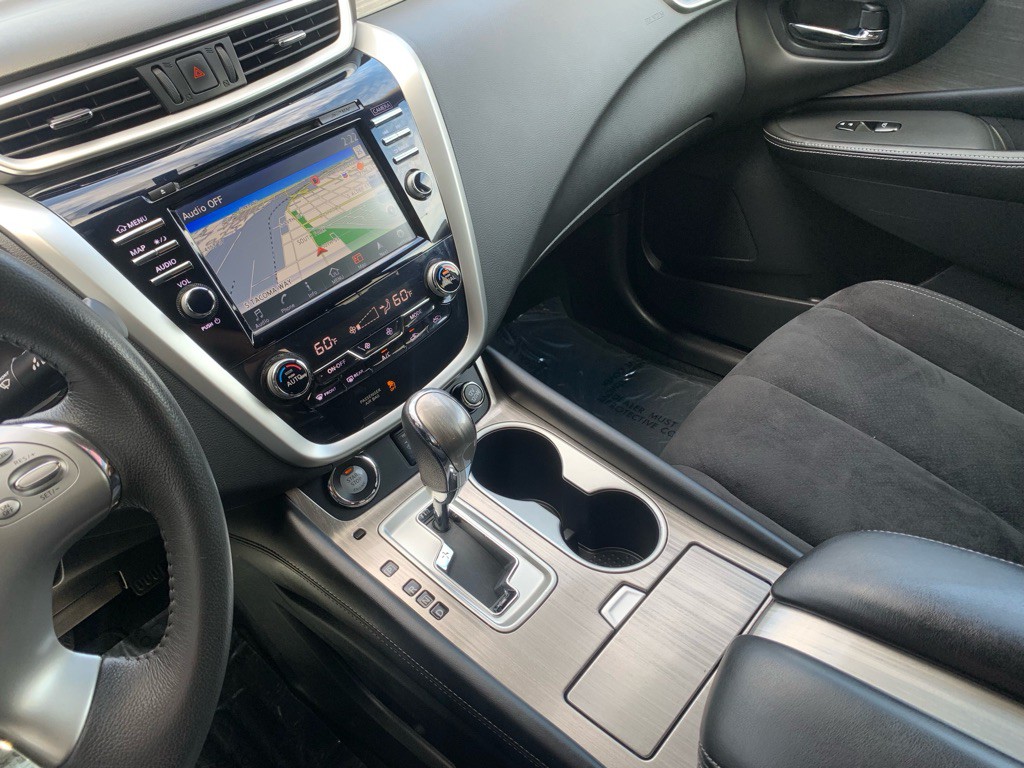 2017 Nissan Murano Image 16