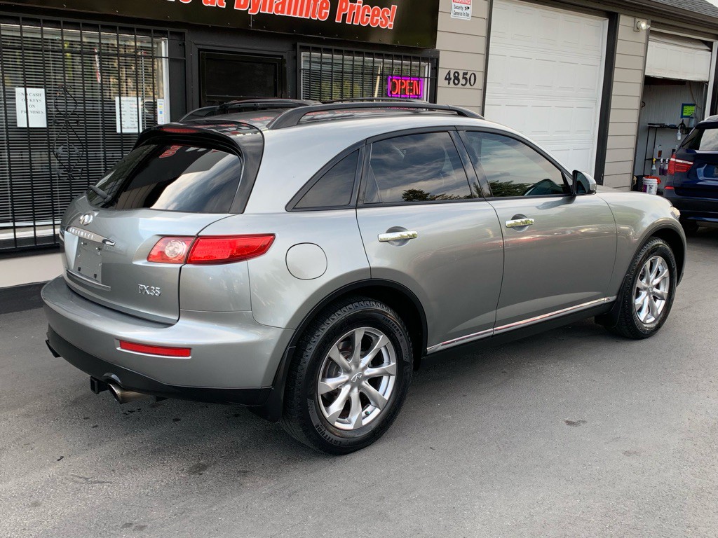 2007 INFINITI FX35 Image 6