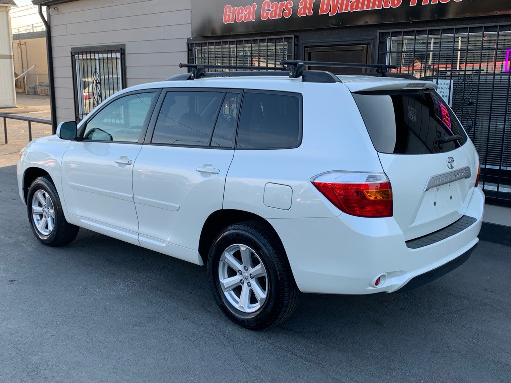 2010 Toyota Highlander Image 3