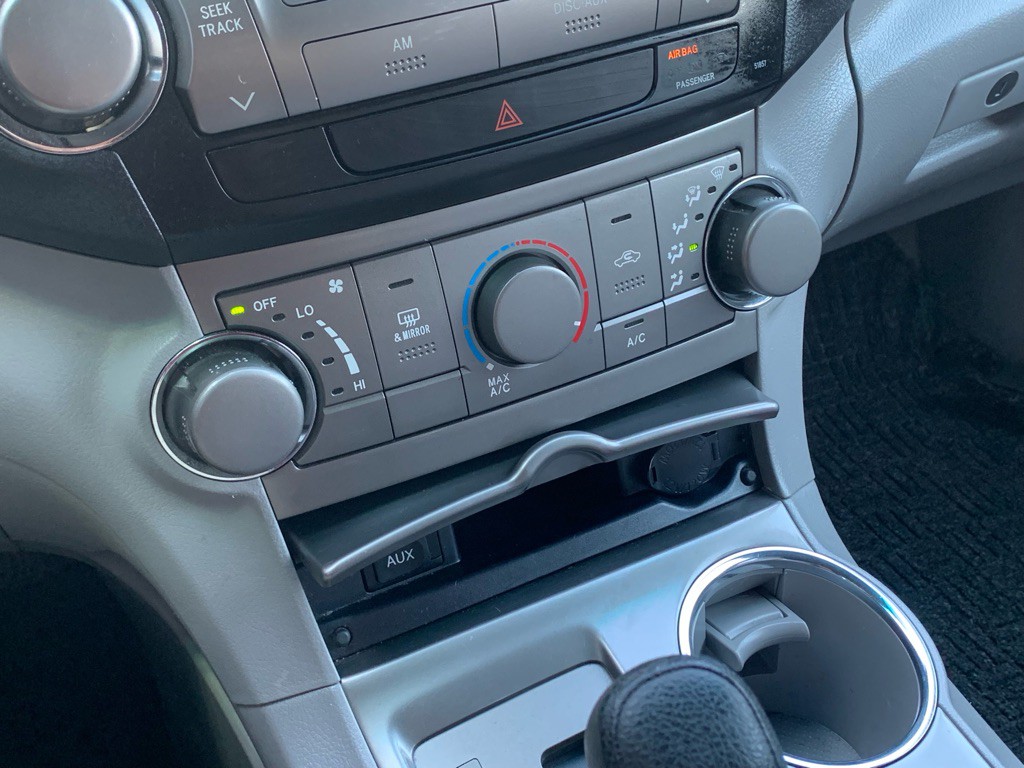 2010 Toyota Highlander Image 20