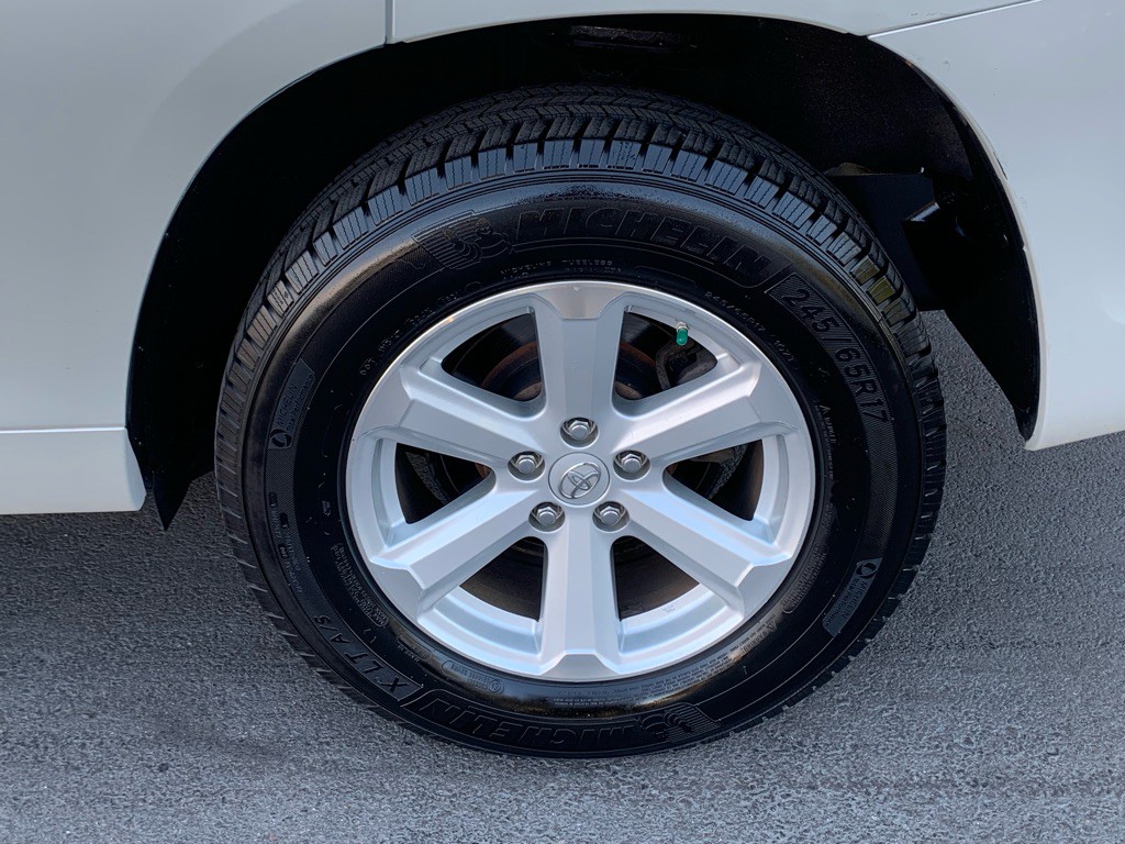 2010 Toyota Highlander Image 26