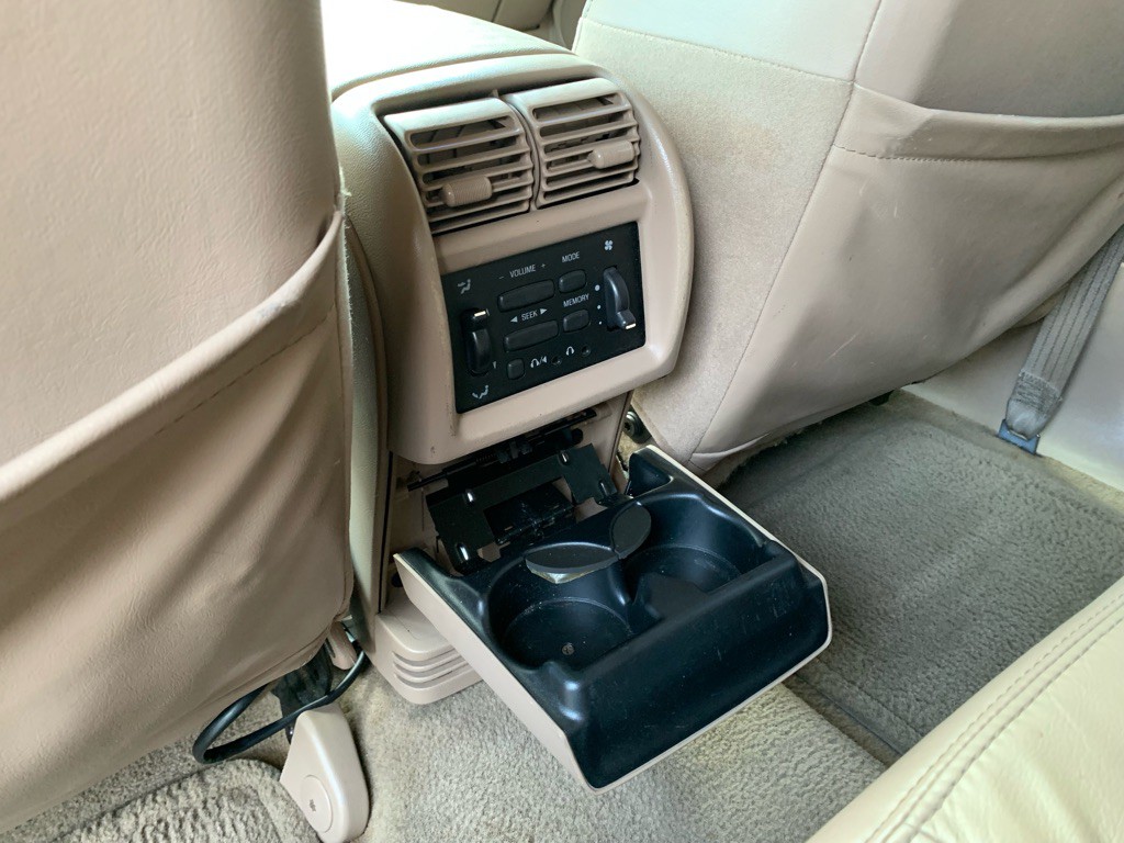 2000 Ford Explorer Image 14