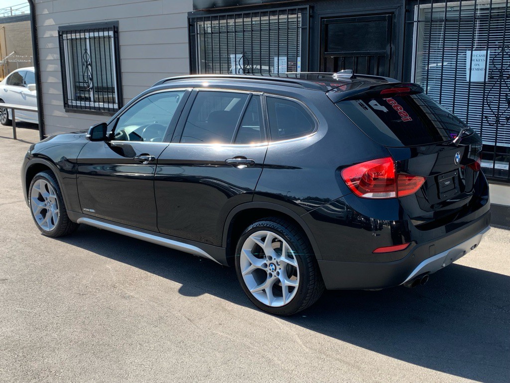 2013 BMW X1 Image 2