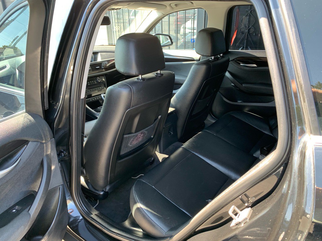 2013 BMW X1 Image 12