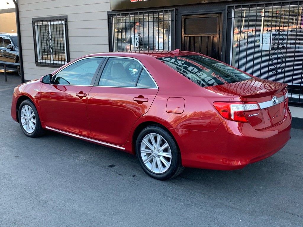 2012 Toyota Camry Image 3