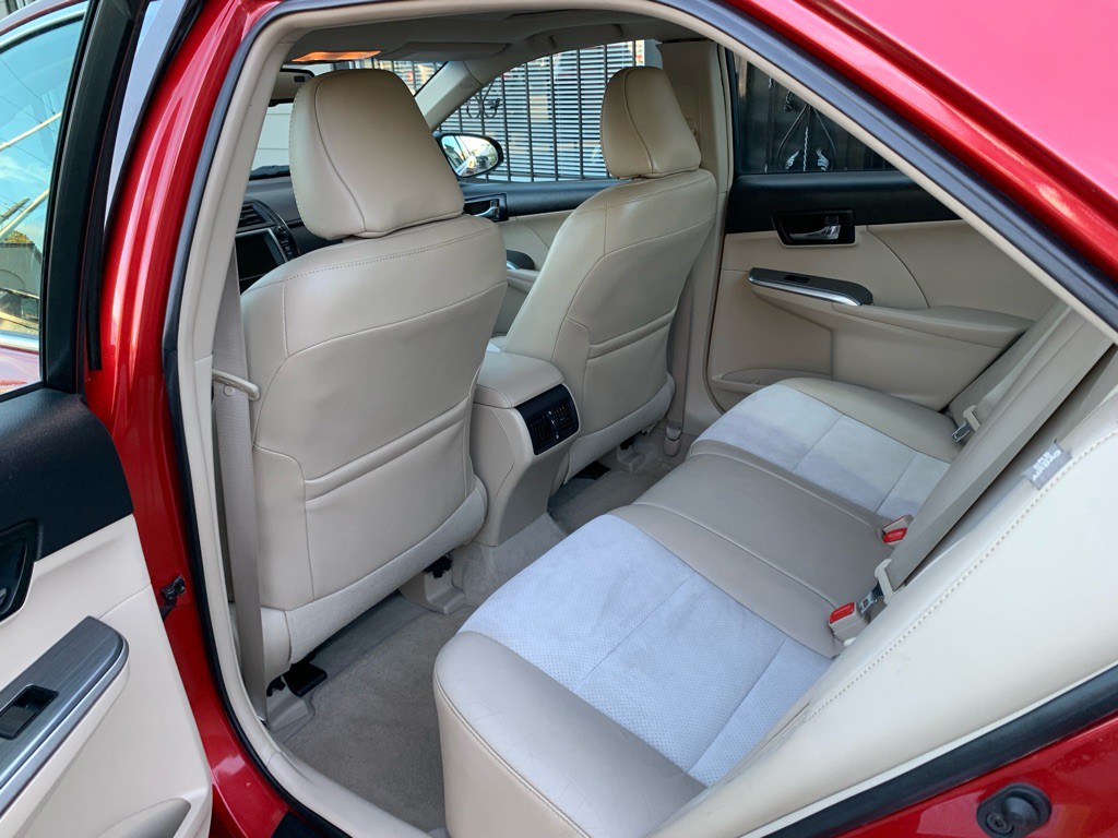 2012 Toyota Camry Image 13